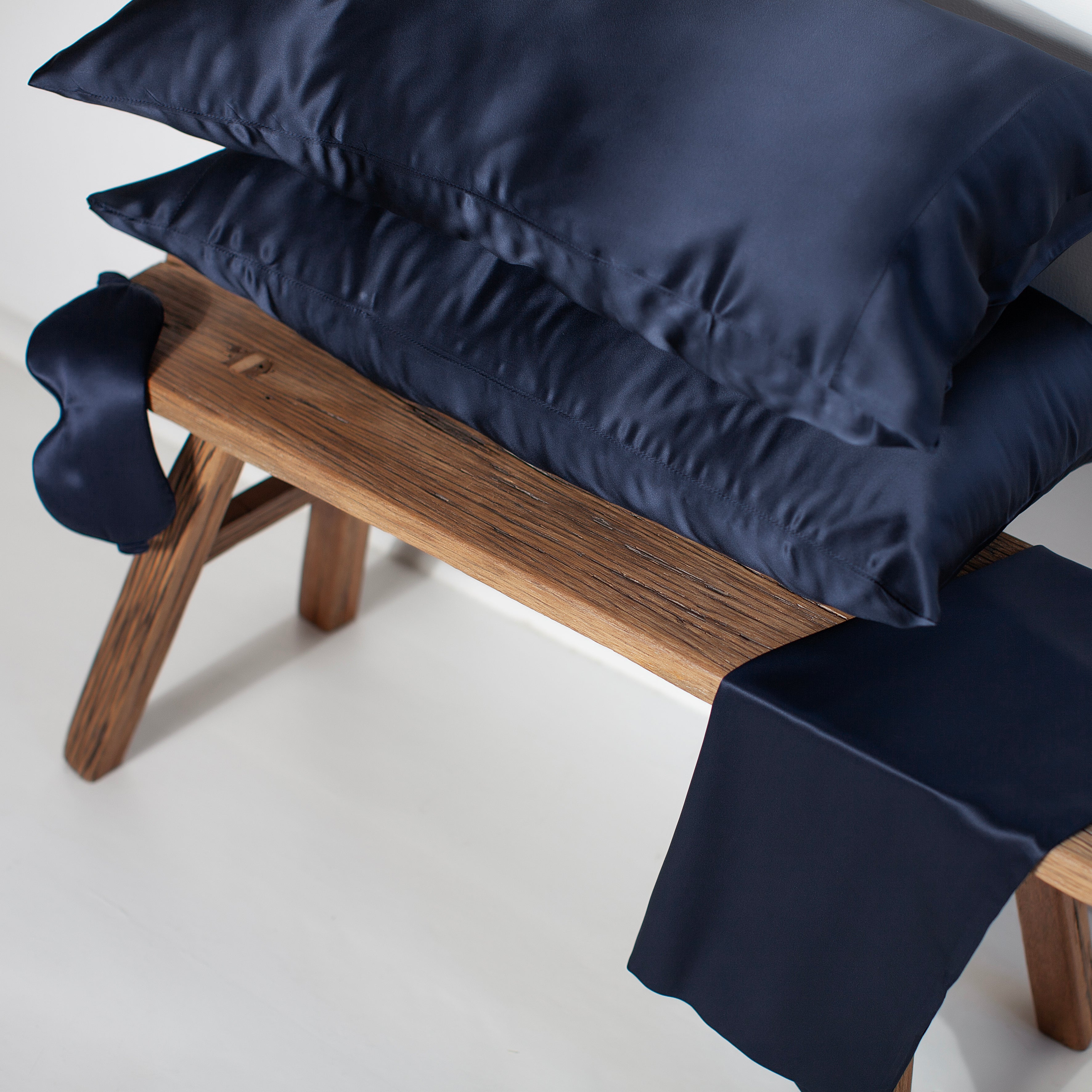 Pure Silk Pillowcase 22 Momme - Navy Blue