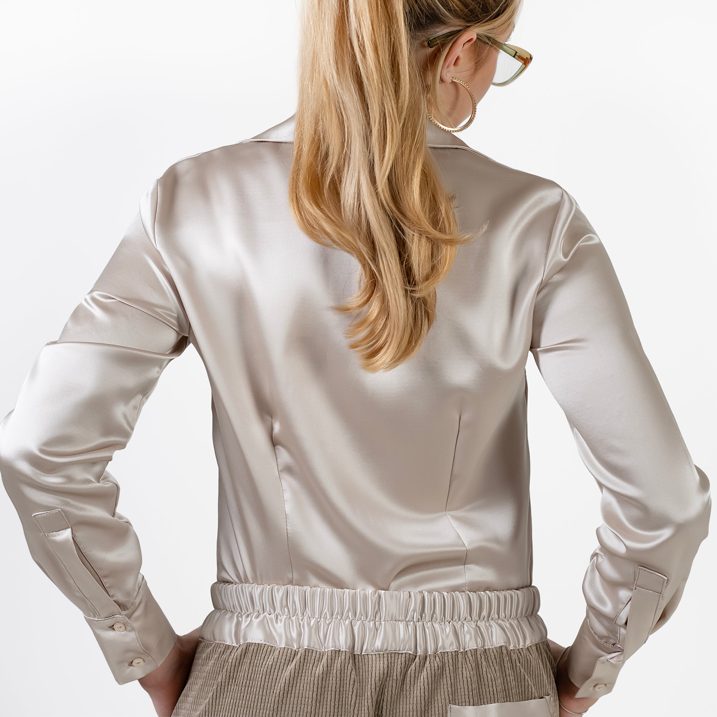 Ladies Classic Fitted Silk Shirt - Champagne