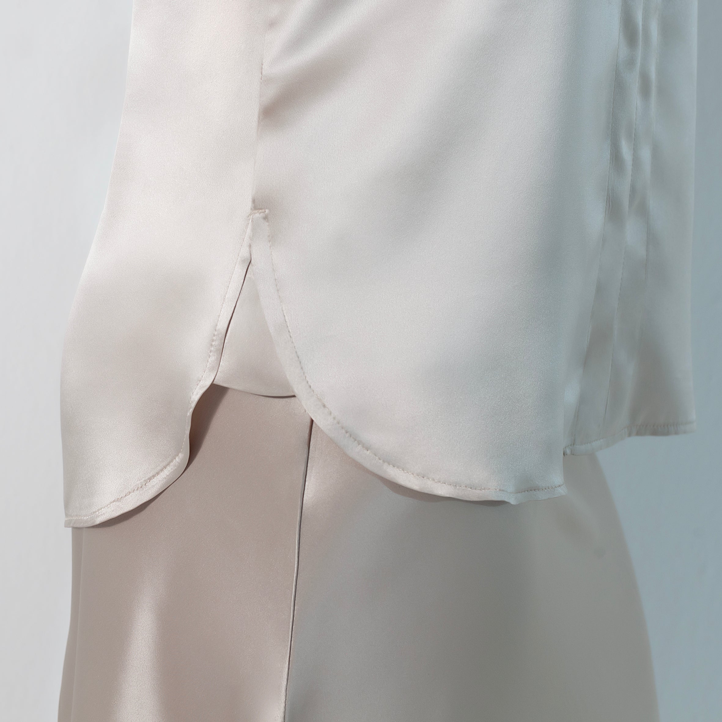 Ladies Silk Sleeveless Blouse - Champagne