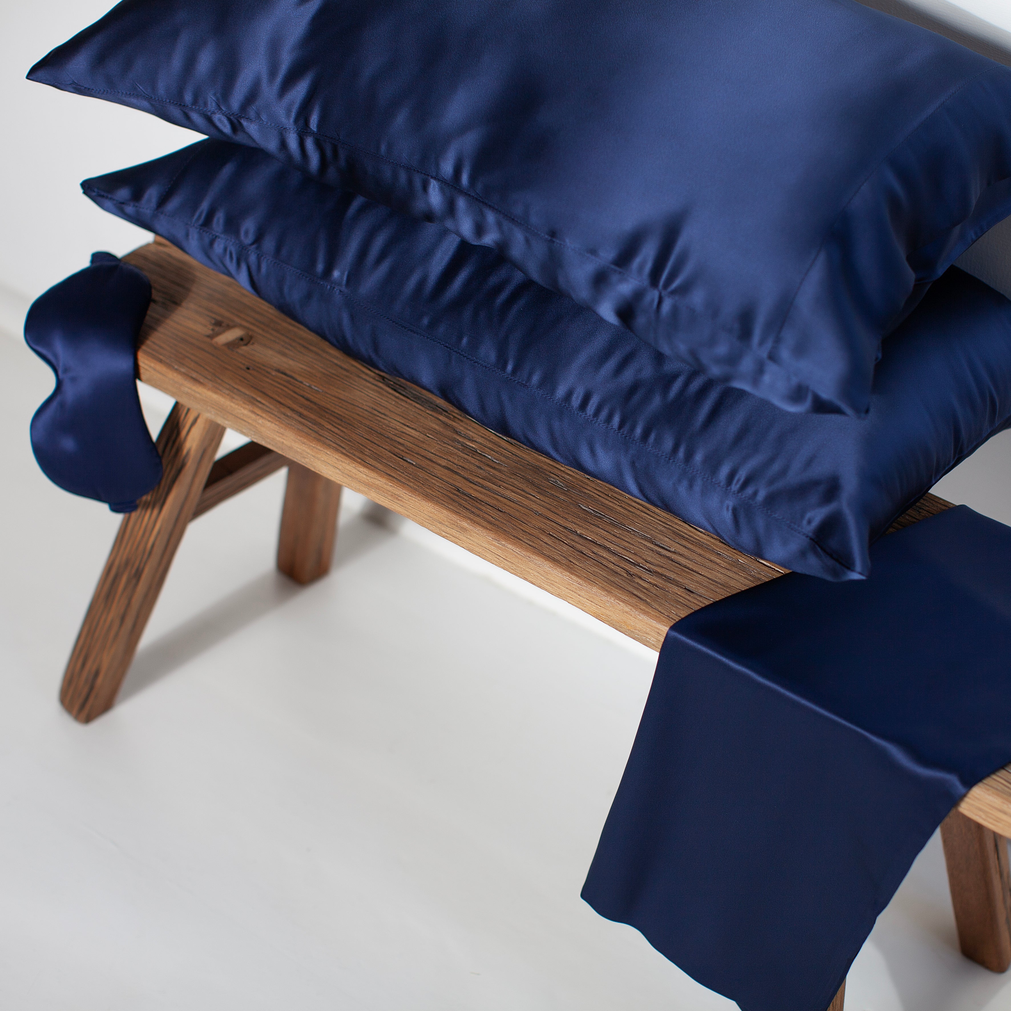 Pure Silk Pillowcase 22 Momme - Navy Blue